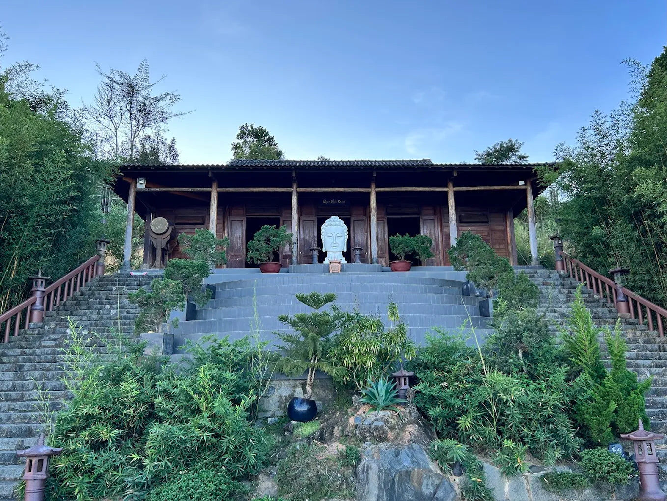 Chùa Linh Quy Pháp Ấn Lâm Đồng