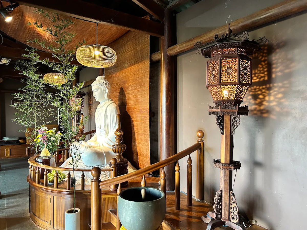 Chùa Linh Quy Pháp Ấn Lâm Đồng nằm ở đâu và cách trung tâm bao xa?