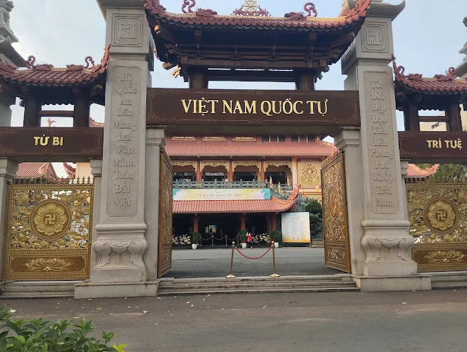 Chùa Việt Nam Quốc Tự TPHCM