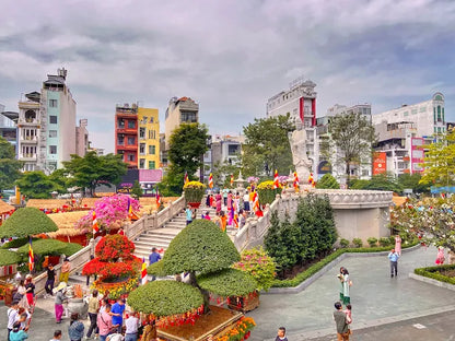 Viet Nam Quoc Tu Pagoda HCMC