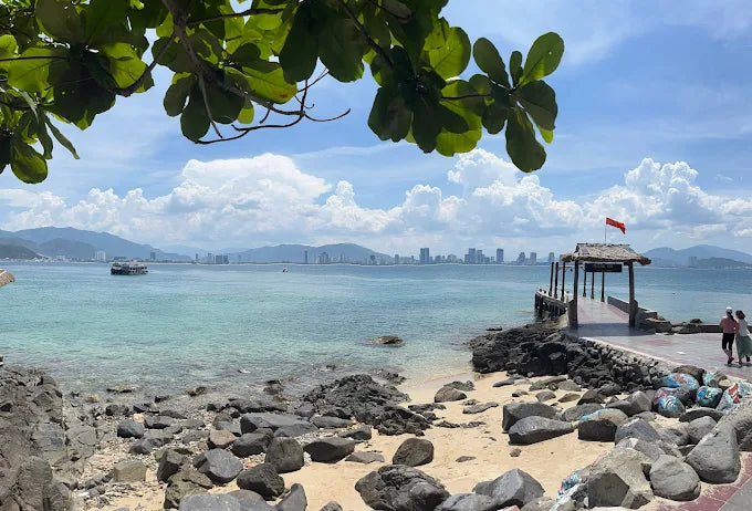Con Sẻ Tre Nha Trang