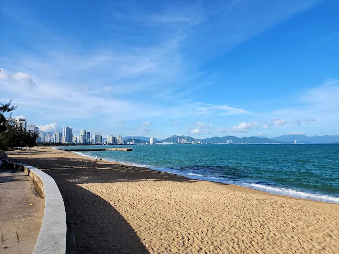 Đi ô tô tự lái đến công viên thì có chỗ đỗ xe thuận tiện không?