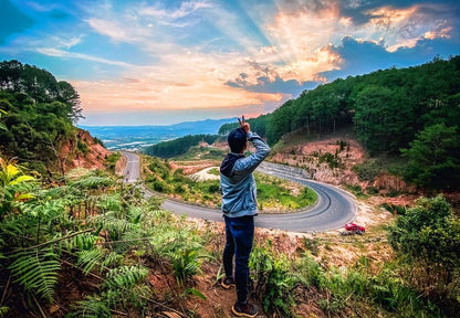 Bảng Thông Tin Điểm Đến Và Chi Phí Tham Khảo