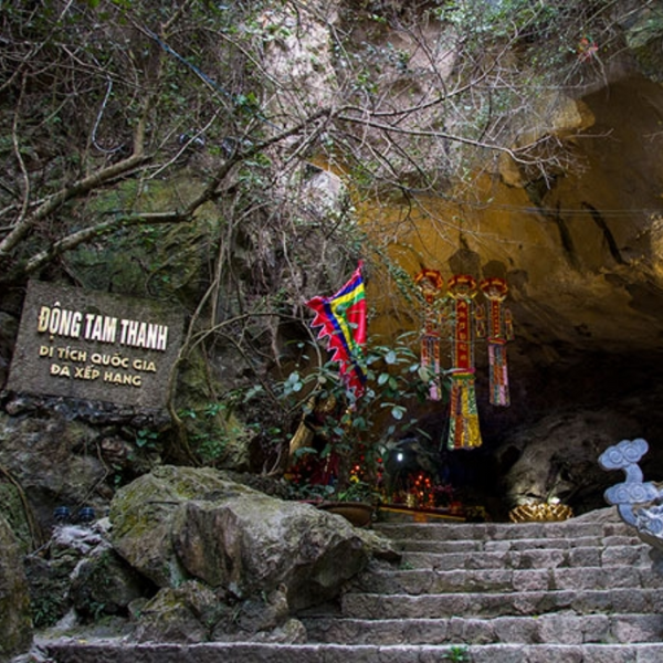 Động Tam Thanh và Chùa Tam Thanh