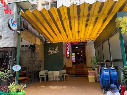 Nguyen Van Binh Book Street HCMC