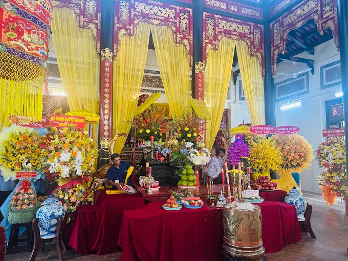 Đền thờ Hùng Vương (Thảo Cầm Viên): Nơi Cội Nguồn Dân Tộc Hội Tụ Giữa Lòng Sài Gòn