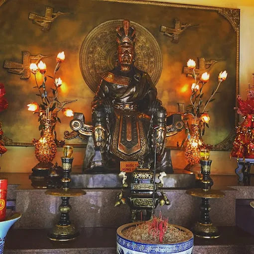 Đền thờ Hùng Vương (trong Thảo Cầm Viên)