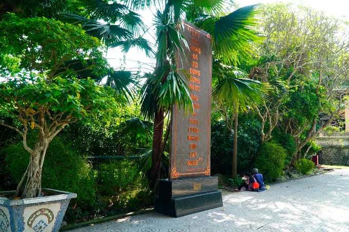 Kết Nối Với Văn Hóa Và Giải Trí: Gợi Ý Xung Quanh Thảo Cầm Viên Từ Local Trips