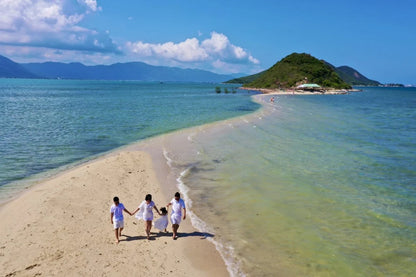 Đảo Điệp Sơn: Khám Phá Con Đường Giữa Đại Dương Kỳ Thú Tại Vịnh Vân Phong