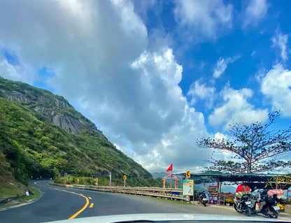 Lịch Sử Và Những Huyền Thoại Gắn Liền Với Thạch Bi Sơn