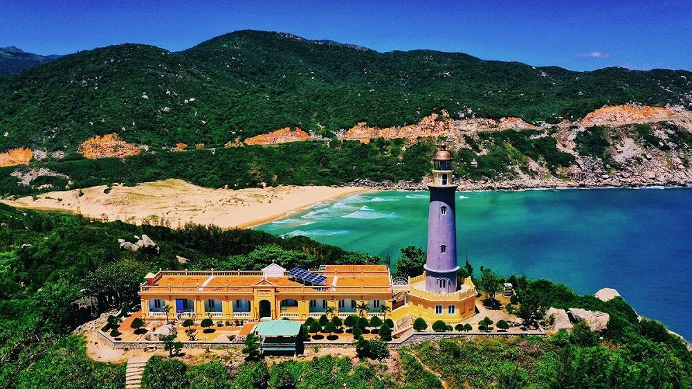 Rừng đặc dụng Đèo Cả - Lá phổi xanh ven biển