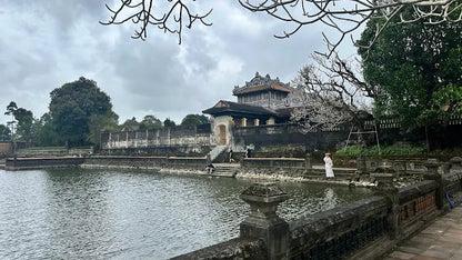 2. Điện Thái Hòa có mở cửa vào ngày lễ không?