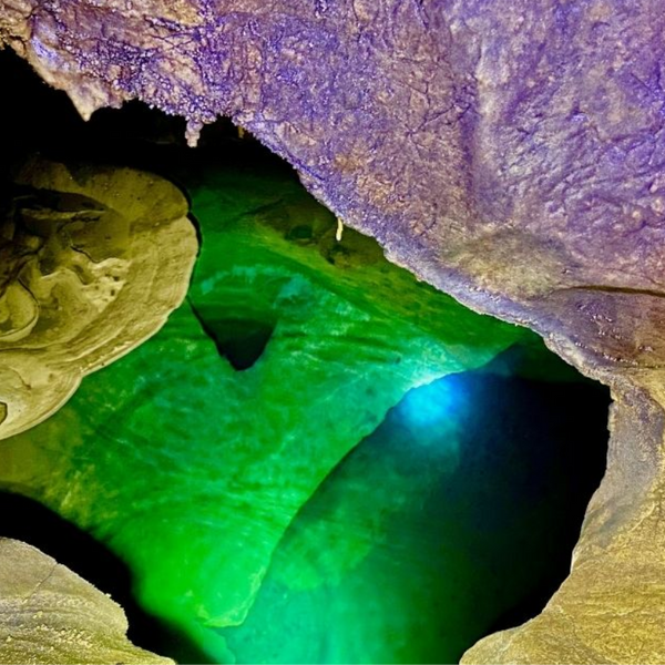 Hang Lũng Zeng: Địa Chỉ Bí Ẩn, Vẻ Đẹp Ngỡ Ngàng