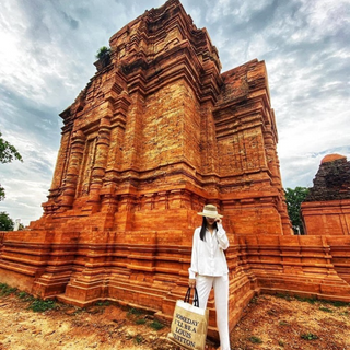 Giới Thiệu Tháp Poshanư - Vị Trí Ở Đâu?
