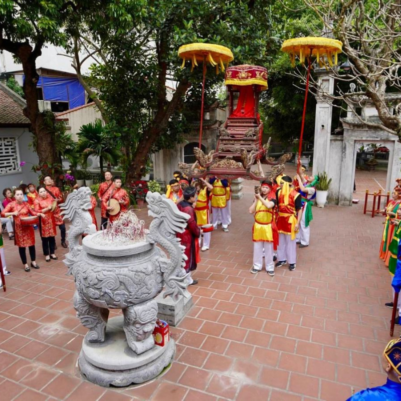 Đền Đồng Cổ