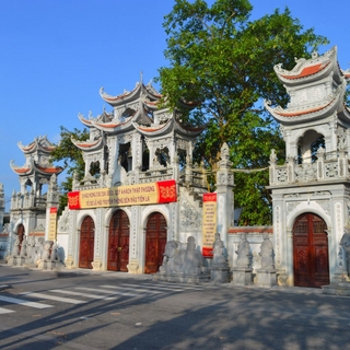 Giới Thiệu Đền Tiên La: Vị Trí Ở Đâu?
