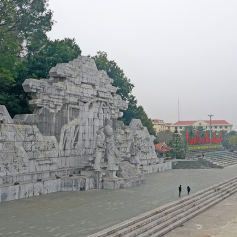 Giới Thiệu Quảng trường Nguyễn Tất Thành, Vị Trí Ở Đâu?
