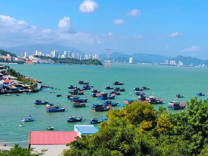 Hồ Cá Trí Nguyên Aquarium On Soi Island