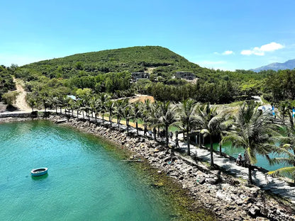Hồ Cá Trí Nguyên Aquarium On Soi Island