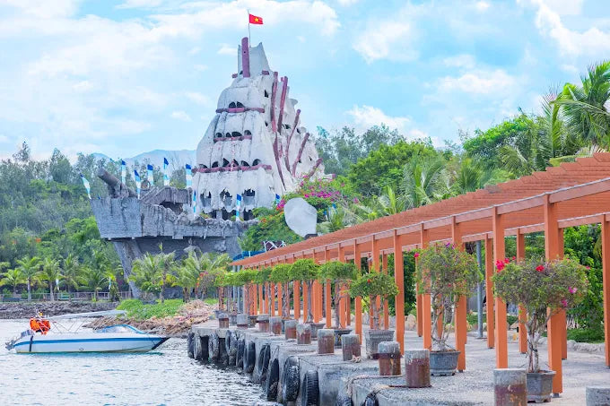 Trí Nguyên Aquarium on Soi Island