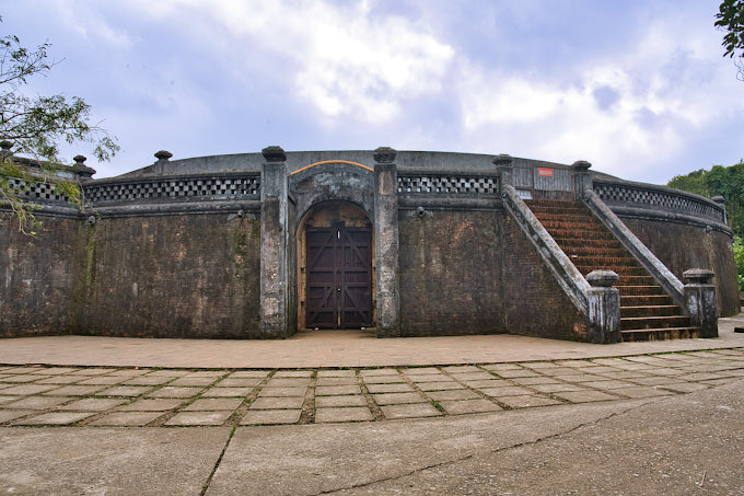 Hổ Quyền không chỉ là một kiến trúc gạch đá cũ kỹ