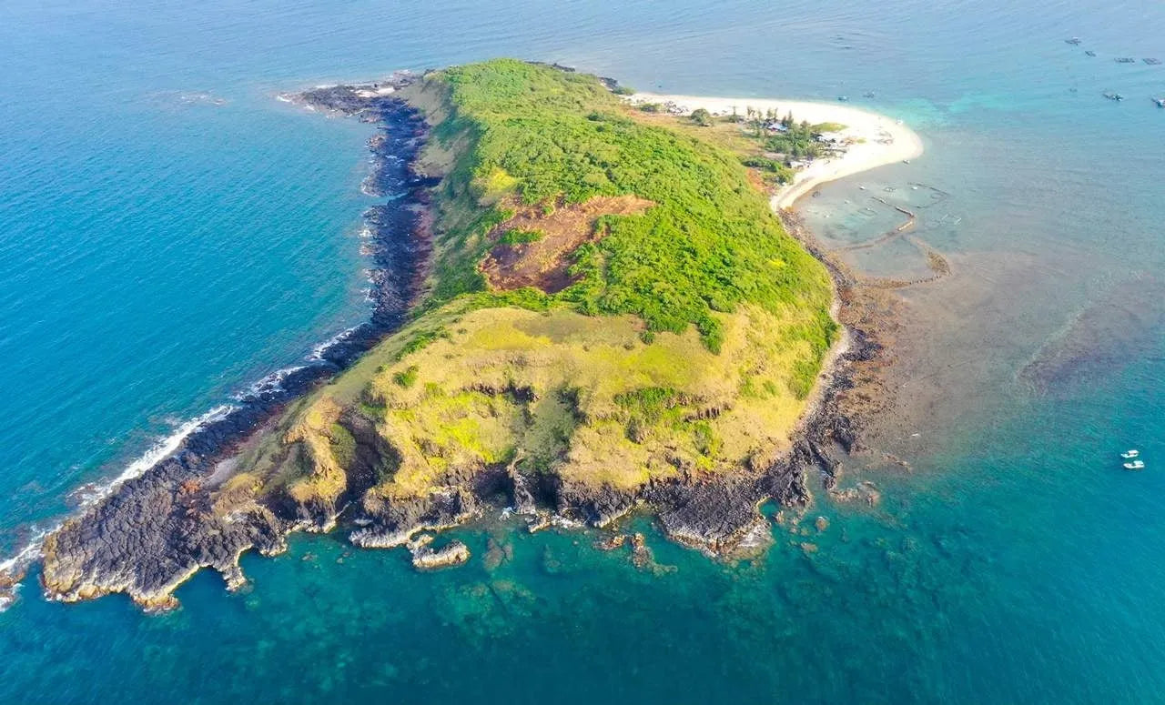 1. Thời điểm nào đi Hòn Chùa đẹp nhất?