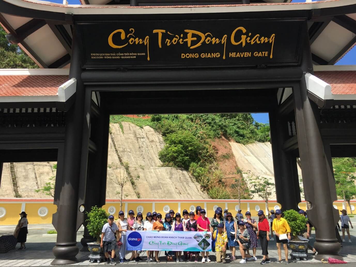 2. Đường đi đến Cổng Trời Đông Giang có khó không?