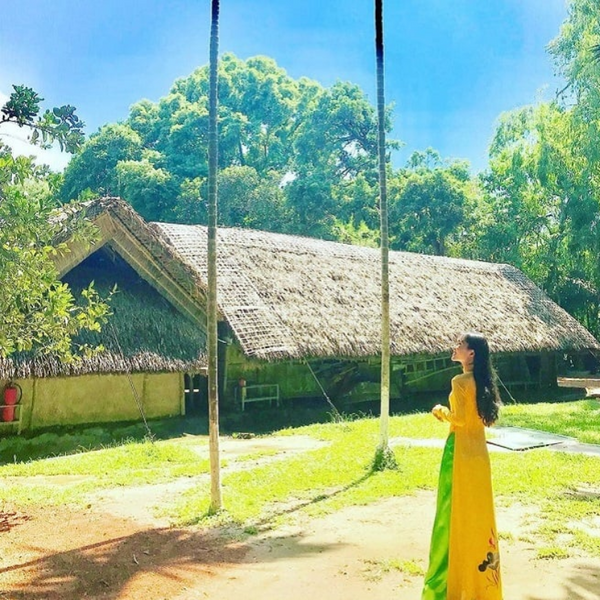 Khu di tích lịch sử Kim Liên