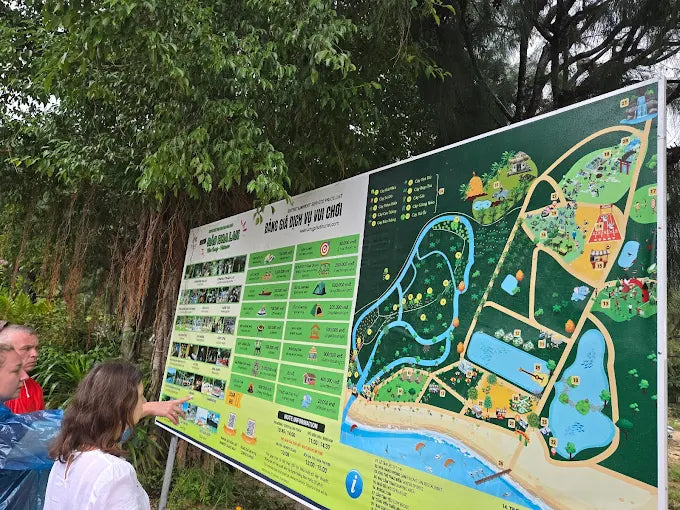 Đảo Hoa Lan và Đảo Khỉ có gần nhau không, có thể đi cả hai đảo trong ngày không?