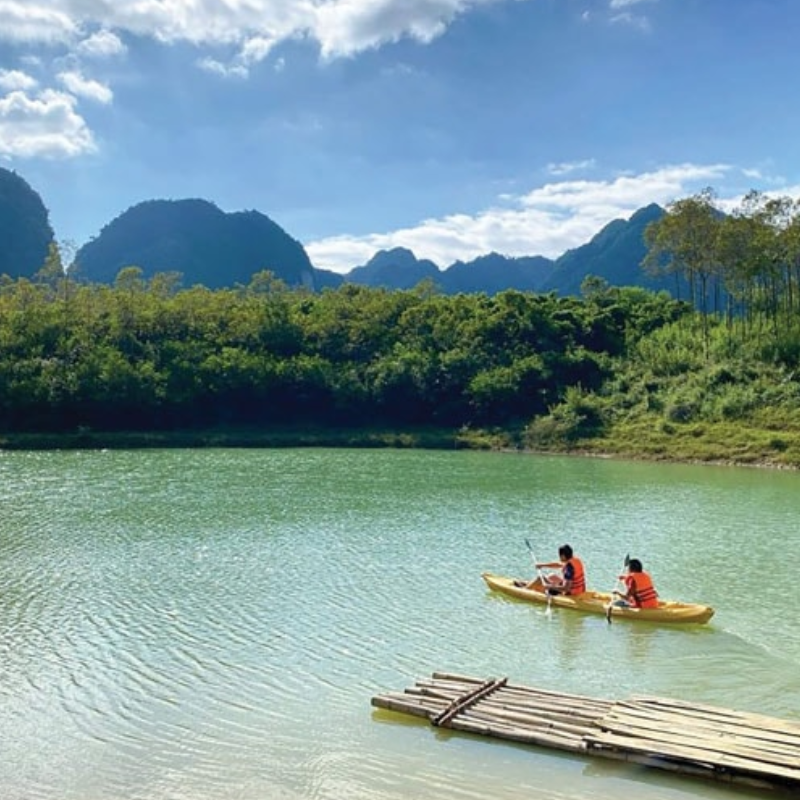 Kinh Nghiệm Du Lịch Làng Văn Hóa Hữu Liên: Để Chuyến Đi Thêm Phần Trọn Vẹn
