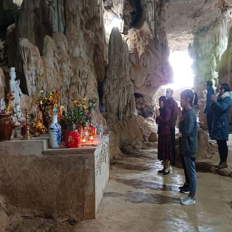 Kinh Nghiệm Đi Hang Dơi Mộc Châu: "Bí Kíp" Khám Phá "Cung Điện Nhũ Đá"