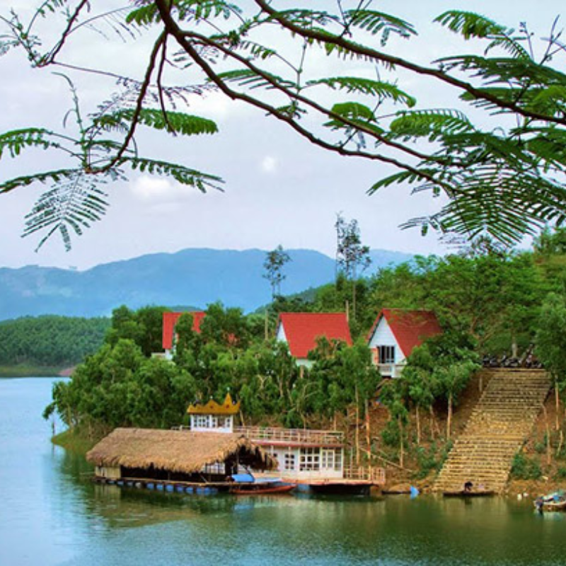 Kinh Nghiệm Khi Tham Quan Hồ Thác Bà
