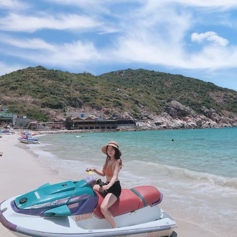 Kinh nghiệm đi Bãi Nồm Bình Ba và Các Hoạt Động Hấp Dẫn
