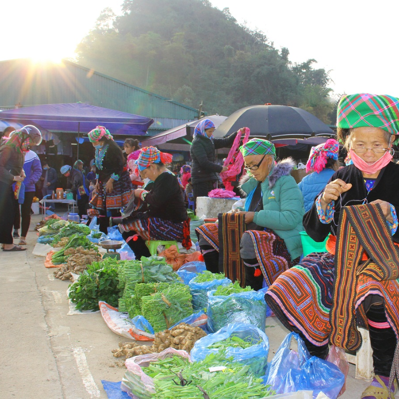 Kinh Nghiệm Khi Tham Quan Chợ phiên San Thàng