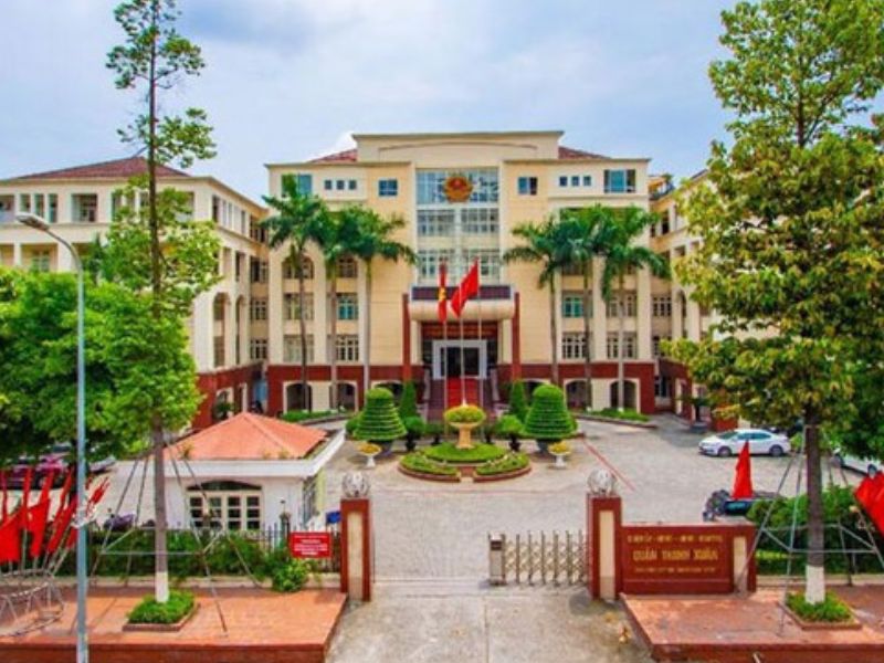 Du Lịch Thanh Xuân: Nhịp Sống Hiện Đại và Vẻ Đẹp Thanh Bình