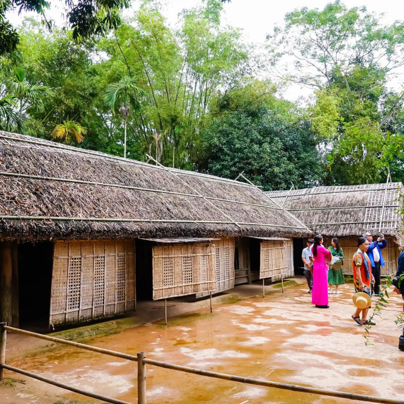 Lịch Sử Hình Thành Làng Sen
