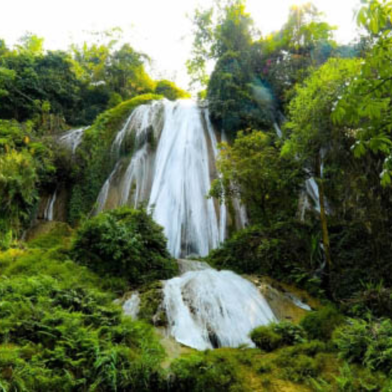 Lịch Sử Thác Tạt Nàng: "Dấu Ấn" Tình Yêu Bi Thương