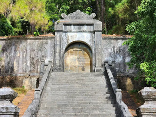 Lăng Dục Đức là minh chứng cho một chương lịch sử đầy trắc trở nhưng cũng đầy tự hào của dân tộc. 