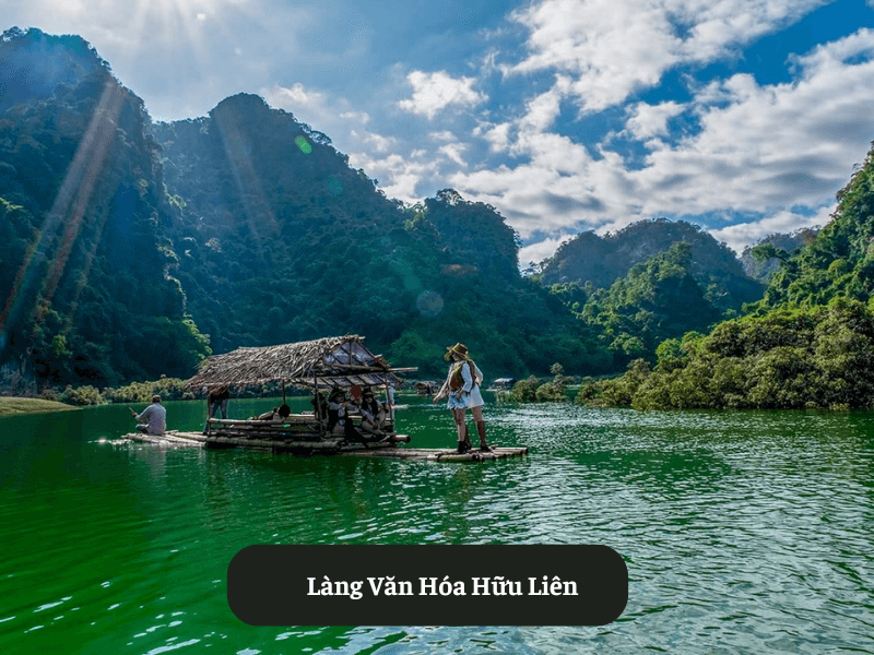 Làng Văn Hóa Hữu Liên
