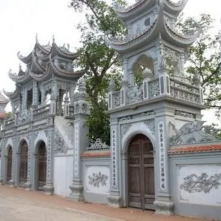 LocalTrips.ORG Chuyên Cung Cấp Thông Tin Tìm Kiếm, Địa Điểm Tham Quan Tại Đền Tiên La
