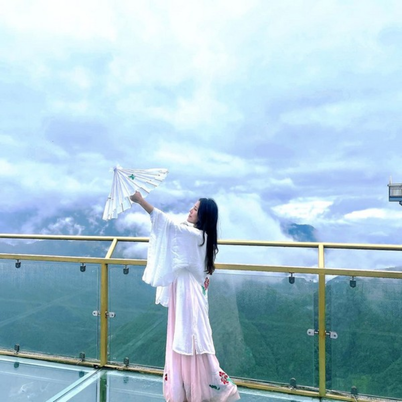 LocalTrips.ORG: Tour Cầu kính Rồng Mây Trọn Gói, Uy Tín