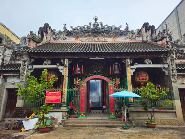 Miếu Bà Thiên Hậu - Hội Quán Tuệ Thành: Viên ngọc cổ giữa lòng Chợ Lớn cùng Local Trips