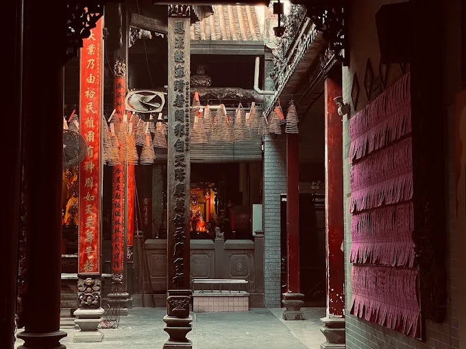 Kinh nghiệm du lịch Miếu Bà Thiên Hậu: Lời khuyên từ Local Trips để chuyến đi hoàn hảo