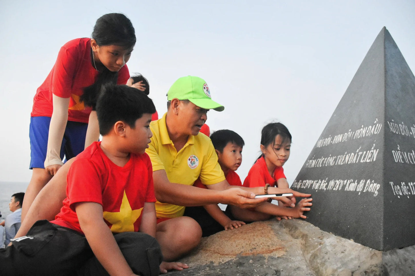 Bảng Giá Dịch Vụ Trekking Và Di Chuyển Mũi Đôi (Hòn Đầu) 2026