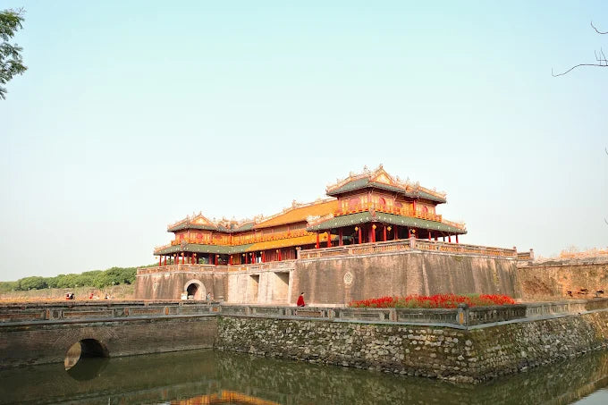 Localtrips.ORG chuyên cung cấp thông tin du lịch tại Ngọ Môn