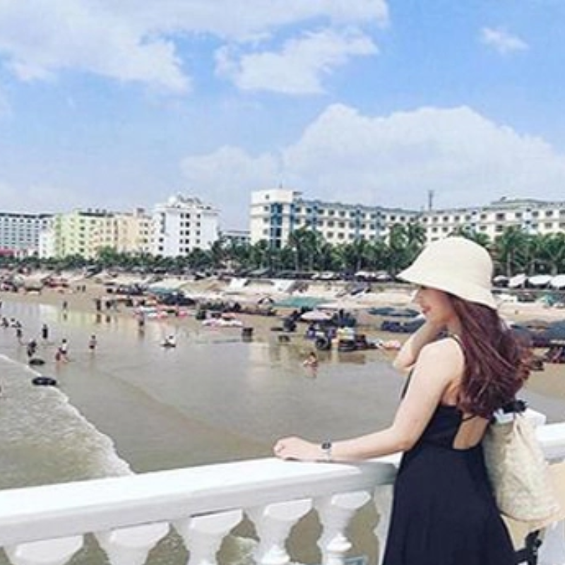 Những Ai Thường Đến Biển Hải Tiến Để Làm Gì?
