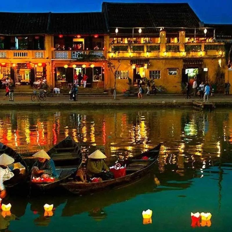 Những Ai Thường Đến Phố Cổ Hội An Để Làm Gì?
