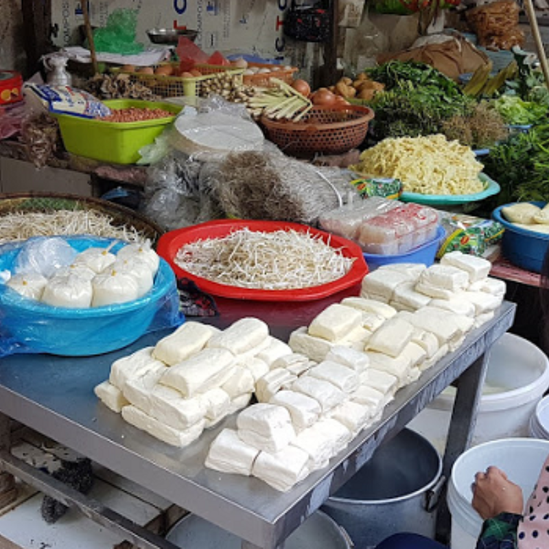 Những Ai Thường Đến Chợ Châu Long Ba Đình Để Làm Gì?