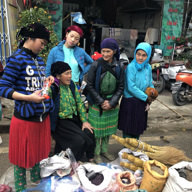 Những Ai Thường Đến Chợ Phiên Mèo Vạc Và Để Làm Gì?