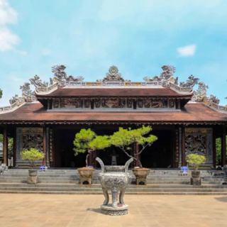 Những Ai Thường Đến Chùa Từ Hiếu Để Làm Gì?
